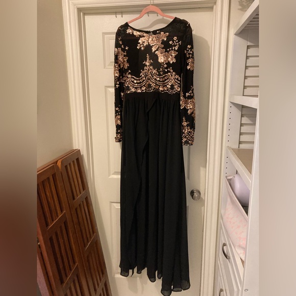 Formal dress, open back - Picture 3 of 5